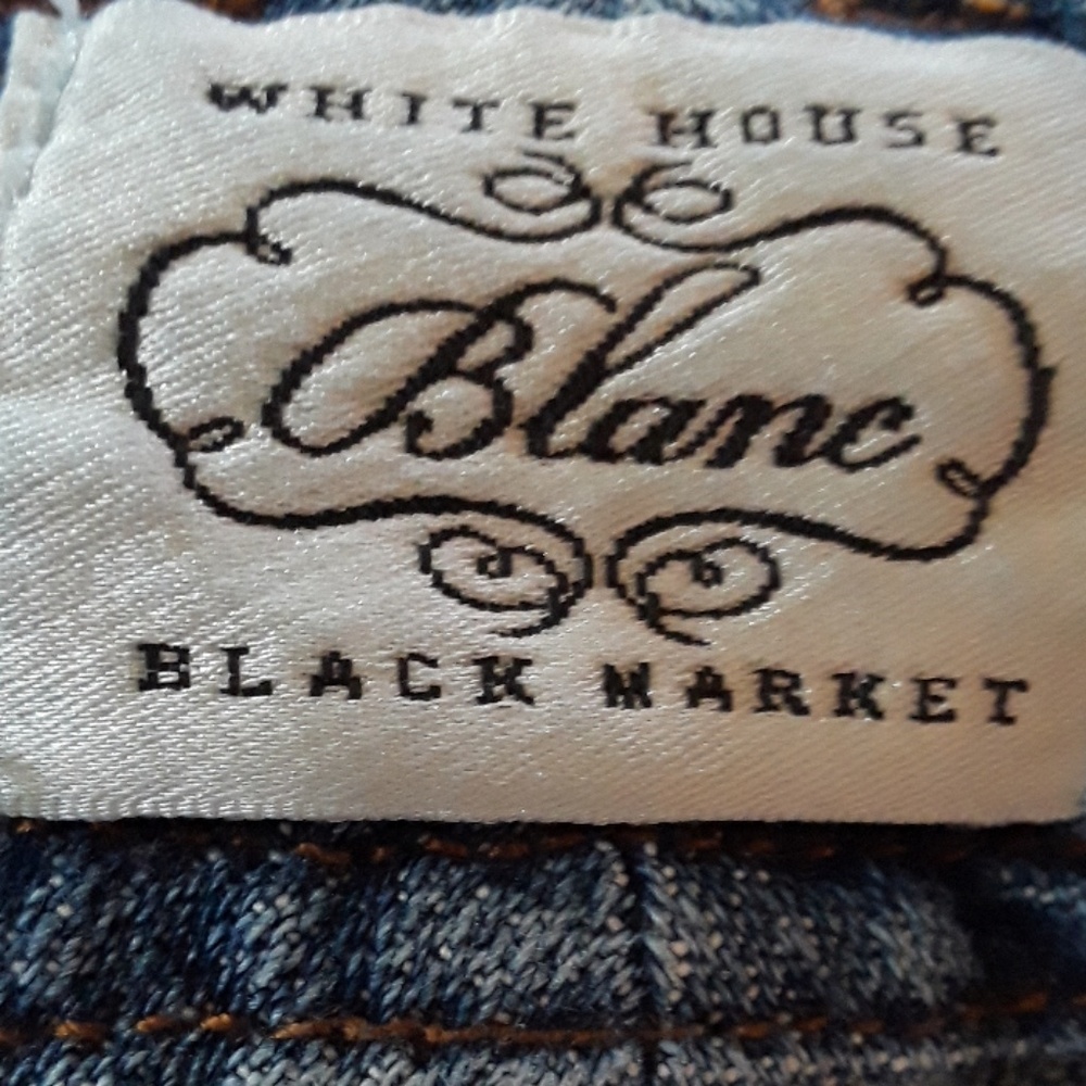 White House Black Market capri jeans